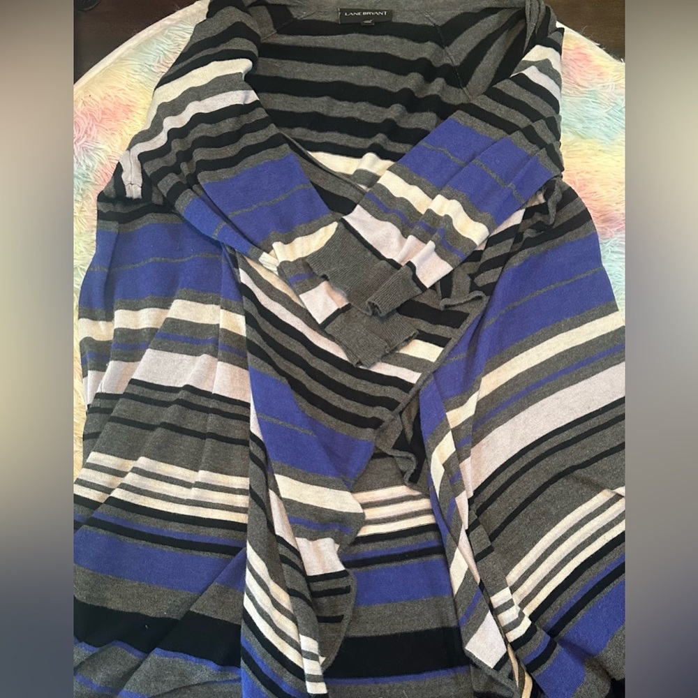 Open cardigan 22/24 gently used